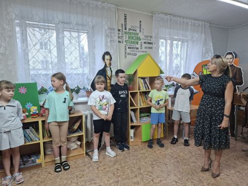 В центральной детской библиотеке Агрыза стартовала смена библиолагеря «Книжная радуга»