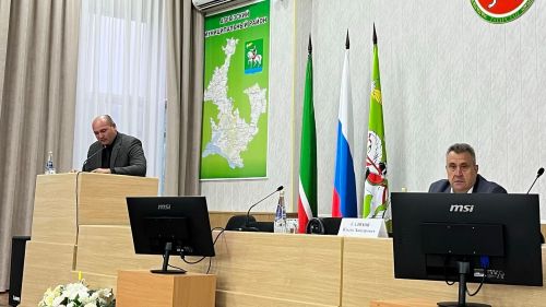 В Агрызе прошла рабочая встреча с коллективами предприятий ЖКХ