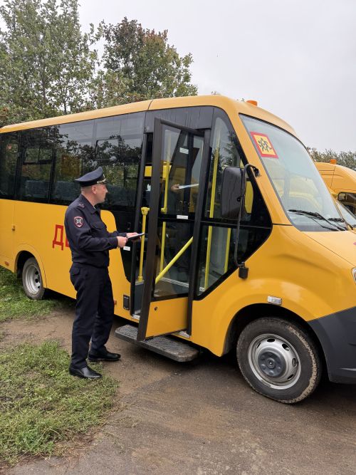 В Агрызском районе проверили готовность школьных автобусов к новому учебному году