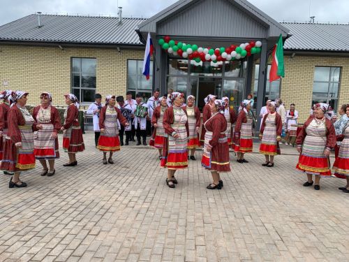 В Кадряково открыли многофункциональный центр с Домом культуры и библиотекой