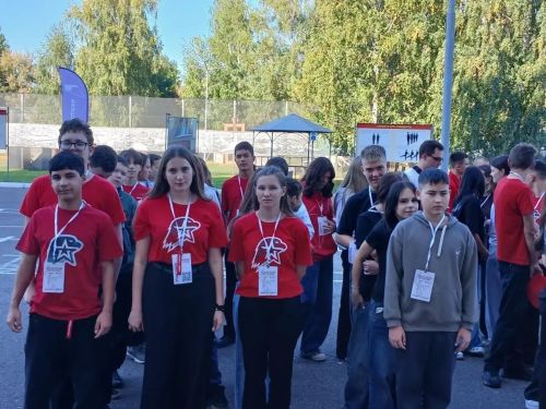 Команда Красноборской школы приняла участие в региональном слёте «Хранители истории»