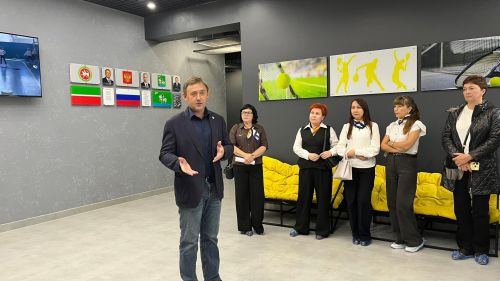 Глава Агрызского района Ленар Нургаянов провёл встречу с работниками социальной сферы