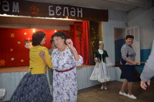 Укытучылар көненә багышлап
