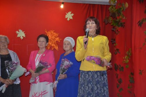 Укытучылар көненә багышлап