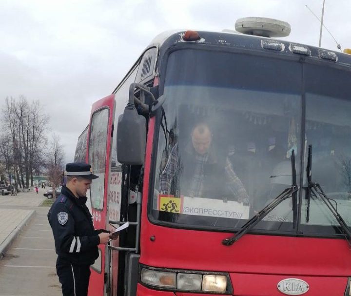В ходе рейда «Автобус» было выявлено 10 нарушений
