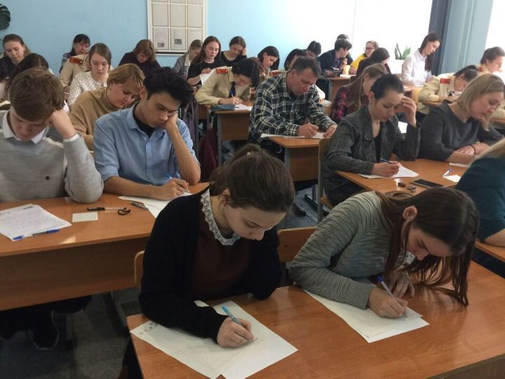 Агрызцы проверили свою грамотность на "Тотальном диктанте-2019"