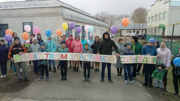 “Йолдызлык“та өченче урын алган “Хыял“ бию төркемен Иж-Бубыйда ничек каршы алдылар