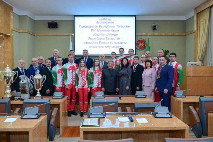 Лучшие спасатели попросили Рустама Минниханова выдвинуться на выборах Президента Татарстана