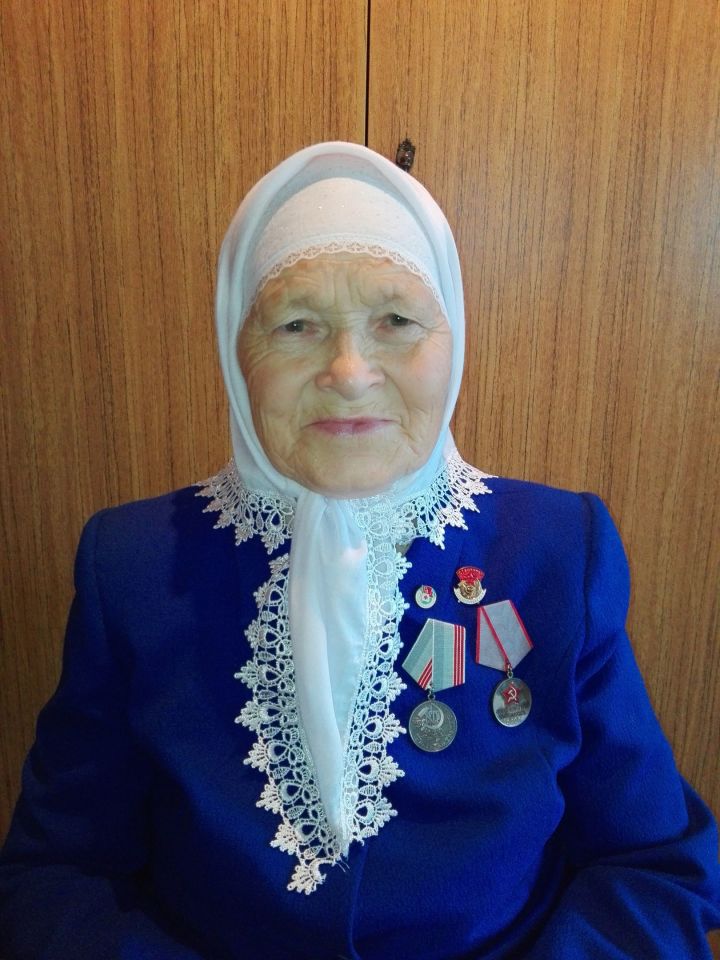 Рамзия Айдарова из Кадыбаша 40 лет самоотверженно стояла на страже здоровья населения
