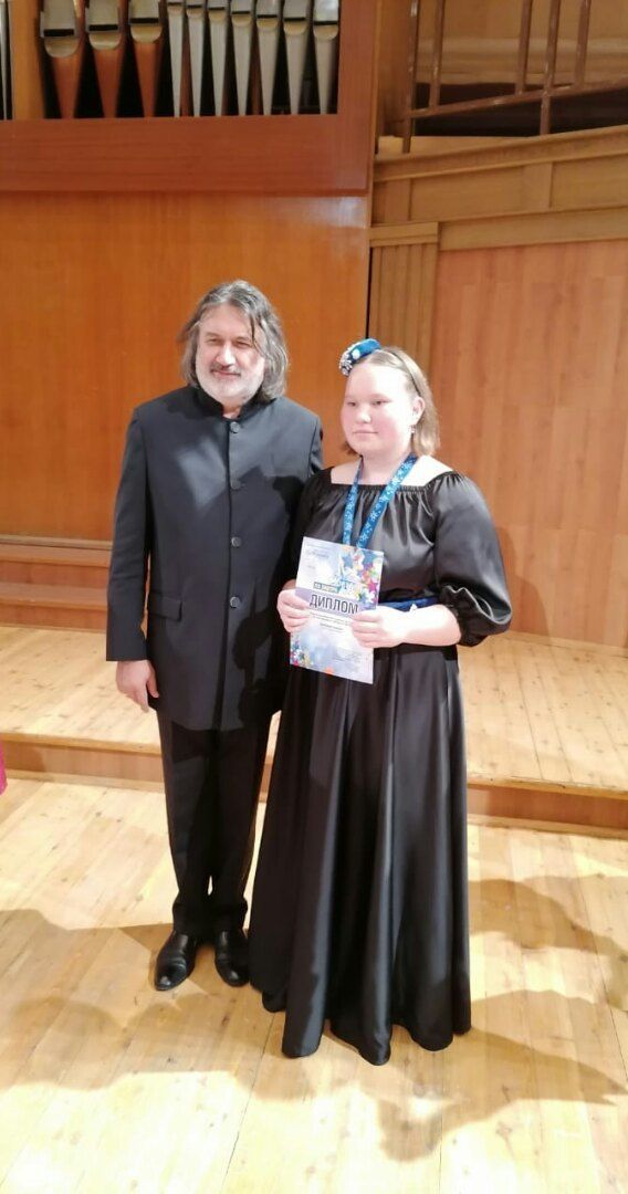 Анастасия Савинова выступила на Гала-концерте Республиканской творческой программы "Звезды из завтра"