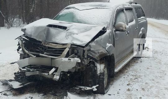 Смертельное ДТП в Татарстане: погибла пассажирка, ребенок госпитализирован