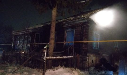 Два человека погибли на пожаре в частном доме