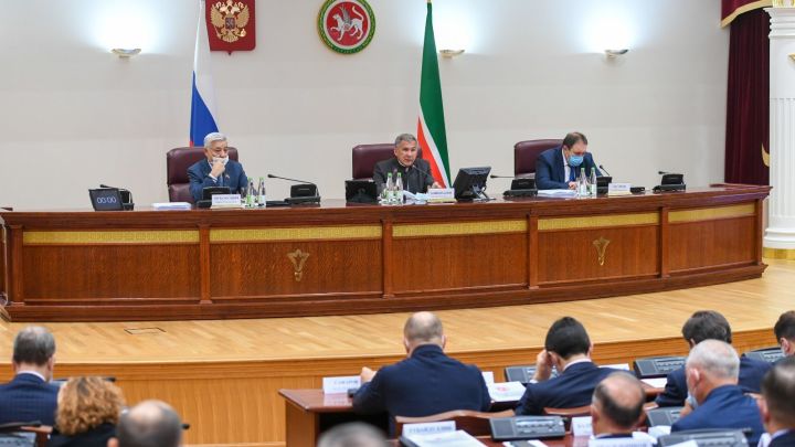 Глава района принял участие на заседании комиссии по противодействию коррупции