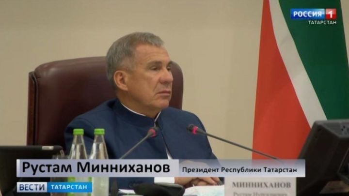 "У нас каждый рубль на счету!" - Рустам Минниханов жестко отчитал глав районов