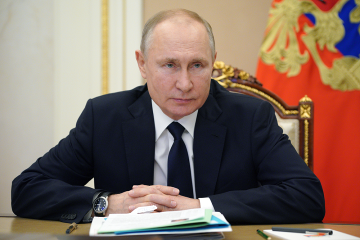 Путин выступил с заявлением перед правительством