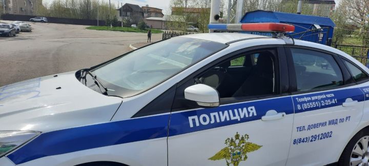 В Агрызе ГИБДД проводят рейды по нарушителям, не включающим поворотники