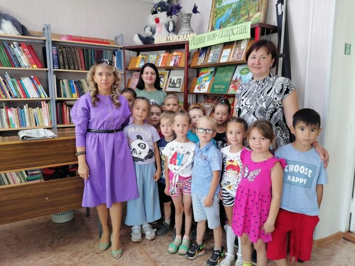 В Центральной детской библиотеке прошло мероприятие, приуроченное ко Дню Республики Татарстан