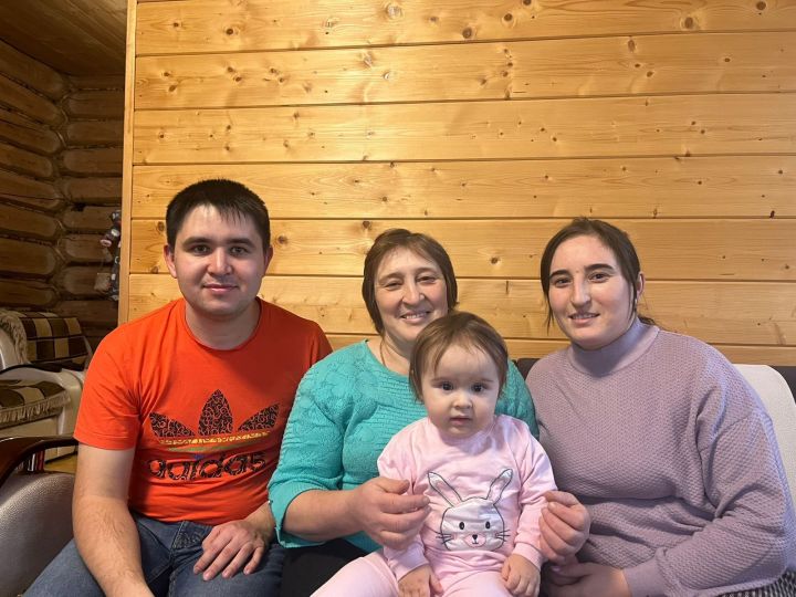 Страшная авария в Агрызском районе разделила жизнь семьи Латыповых на до и после (ВИДЕО)