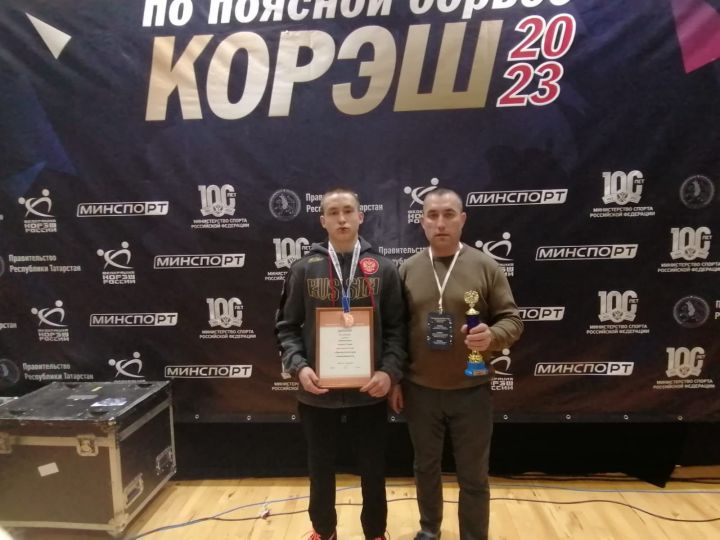 Борец из Агрыза завоевал бронзу на Чемпионате России