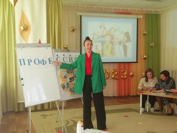 Гульнара Залилова вошла в пятёрку лучших воспитателей РТ