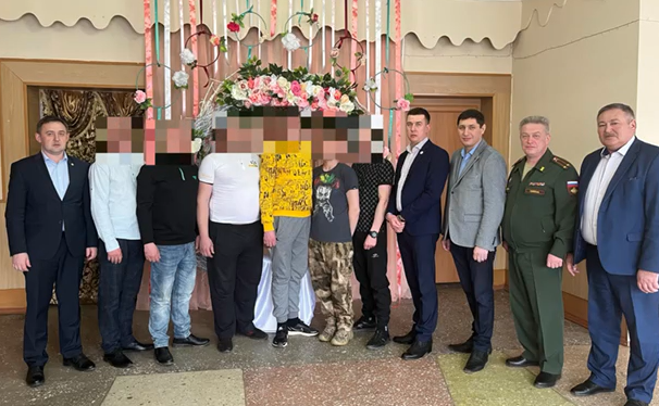 Руководитель исполкома Агрызского района Ленар Нургаянов встретился с участниками СВО