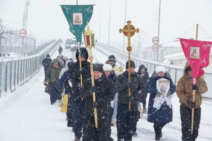 В Агрызе совершено Великое освящение воды