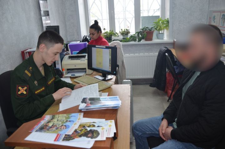 В 2024 году на контрактную службу из Агрызского района убыло около 40 человек