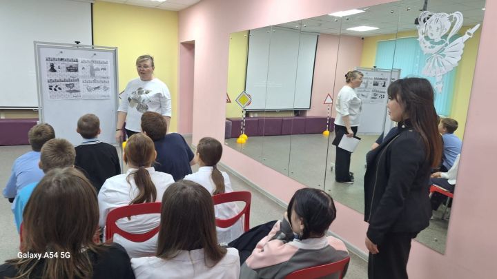 В подростковом клубе города прошел квест «Город твоими глазами »