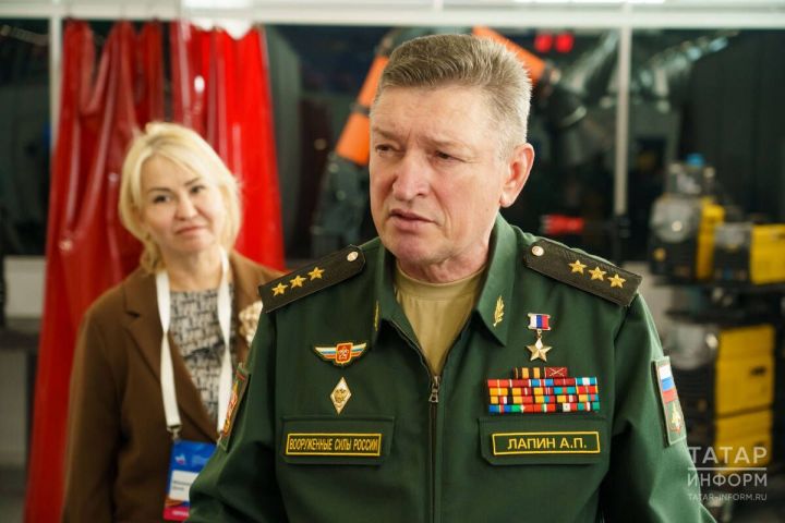 Герой России Лапин оценил мастерство ветеранов СВО на чемпионате «Абилимпикс» в Казани