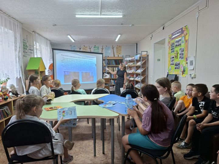 В центральной детской библиотеке Агрыза стартовала смена библиолагеря «Книжная радуга»