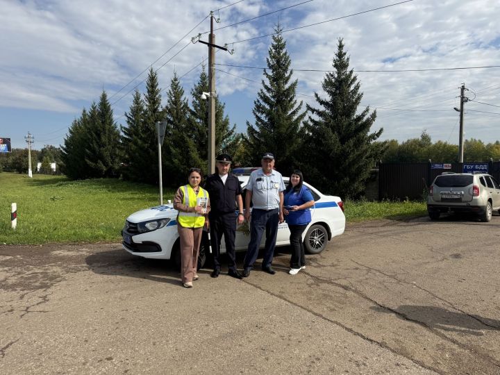 Госавтоинспекция Агрызского района напомнила взрослым о безопасности детей в автомобиле