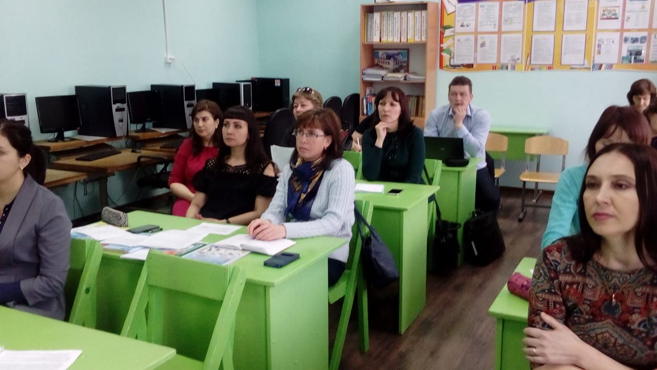 Сегодня учителя Агрызского района принимают участие в практическом семинаре