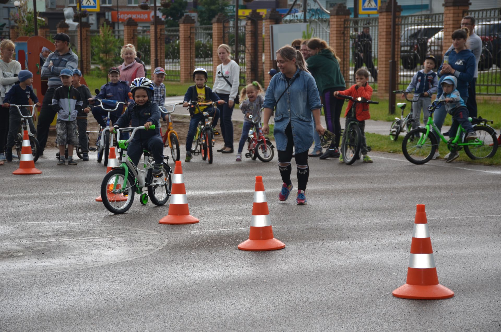В День Молодежи агрызцы определили лучших велогонщиков