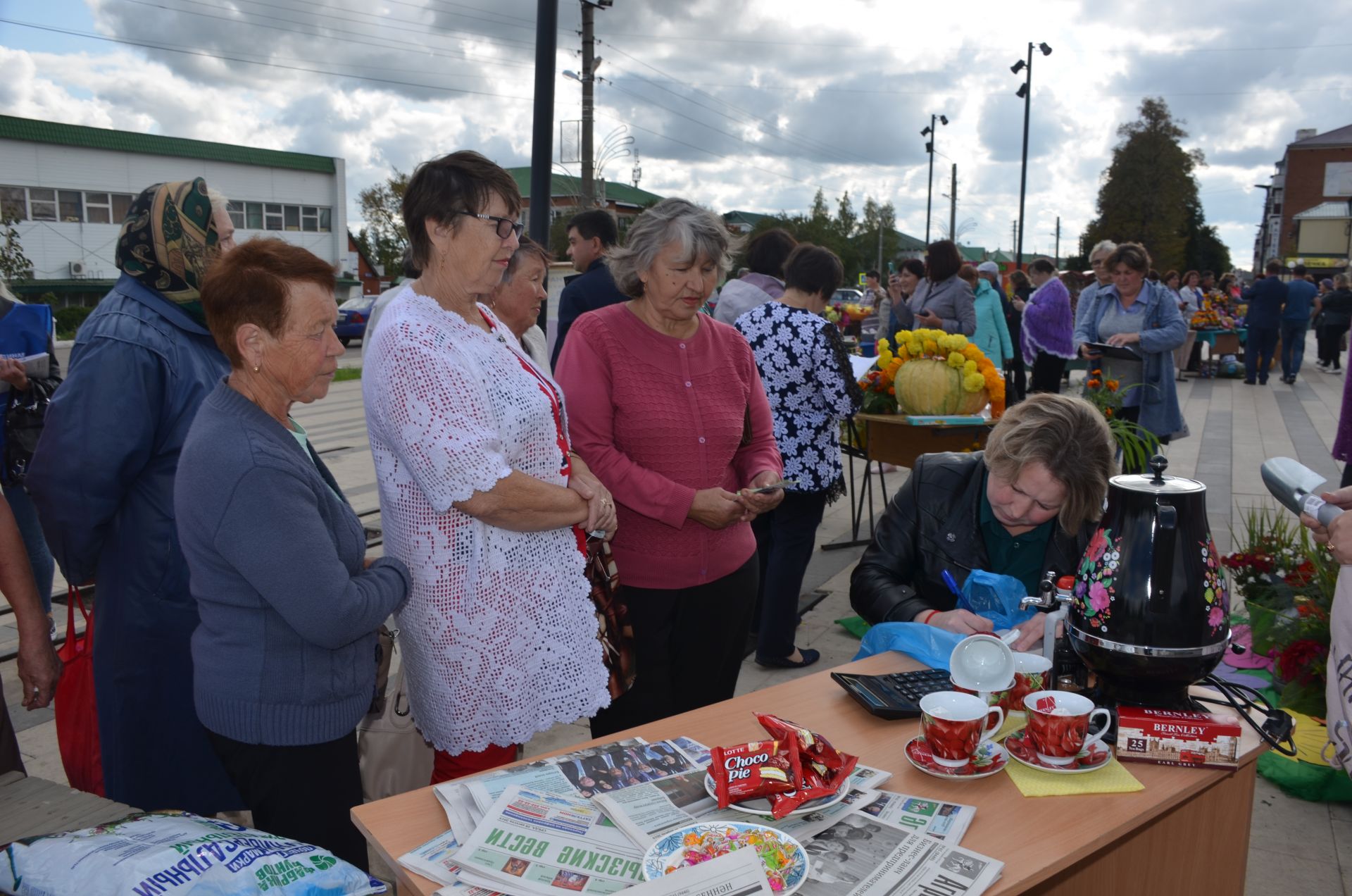 Бүген “Әгерҗе хәбәрләре“ язылган һәркемгә бүләк тапшырылды