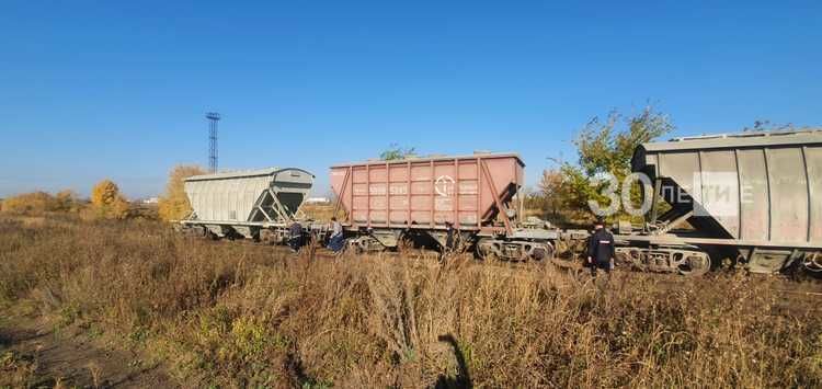 В Татарстане ЧП: снова сошел поезд с рельсов (ФОТО)