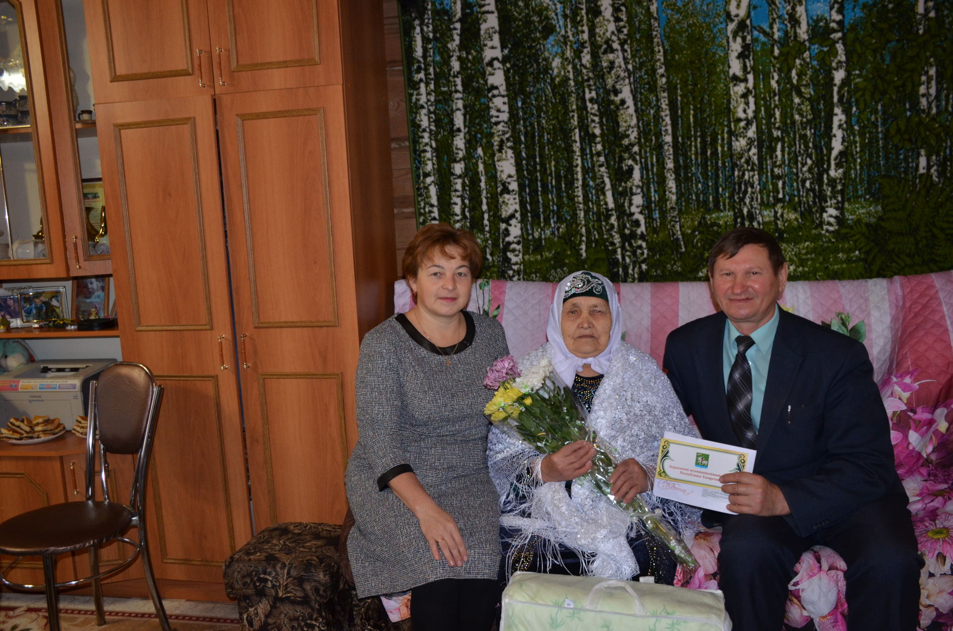 Галима Самигуллина, которой исполнилось 90 лет, живет со своей невесткой, как мама и дочь