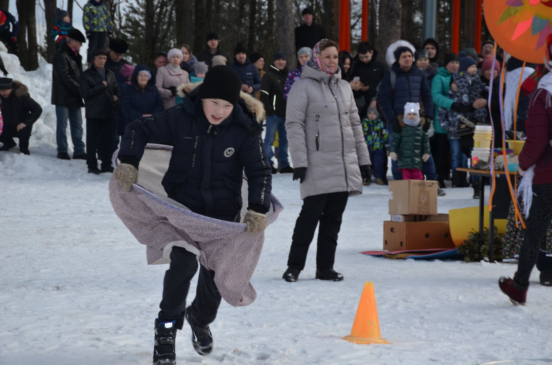 Әгерҗедә Май чабу бәйрәмендә олысы-кечесе күңел ачты