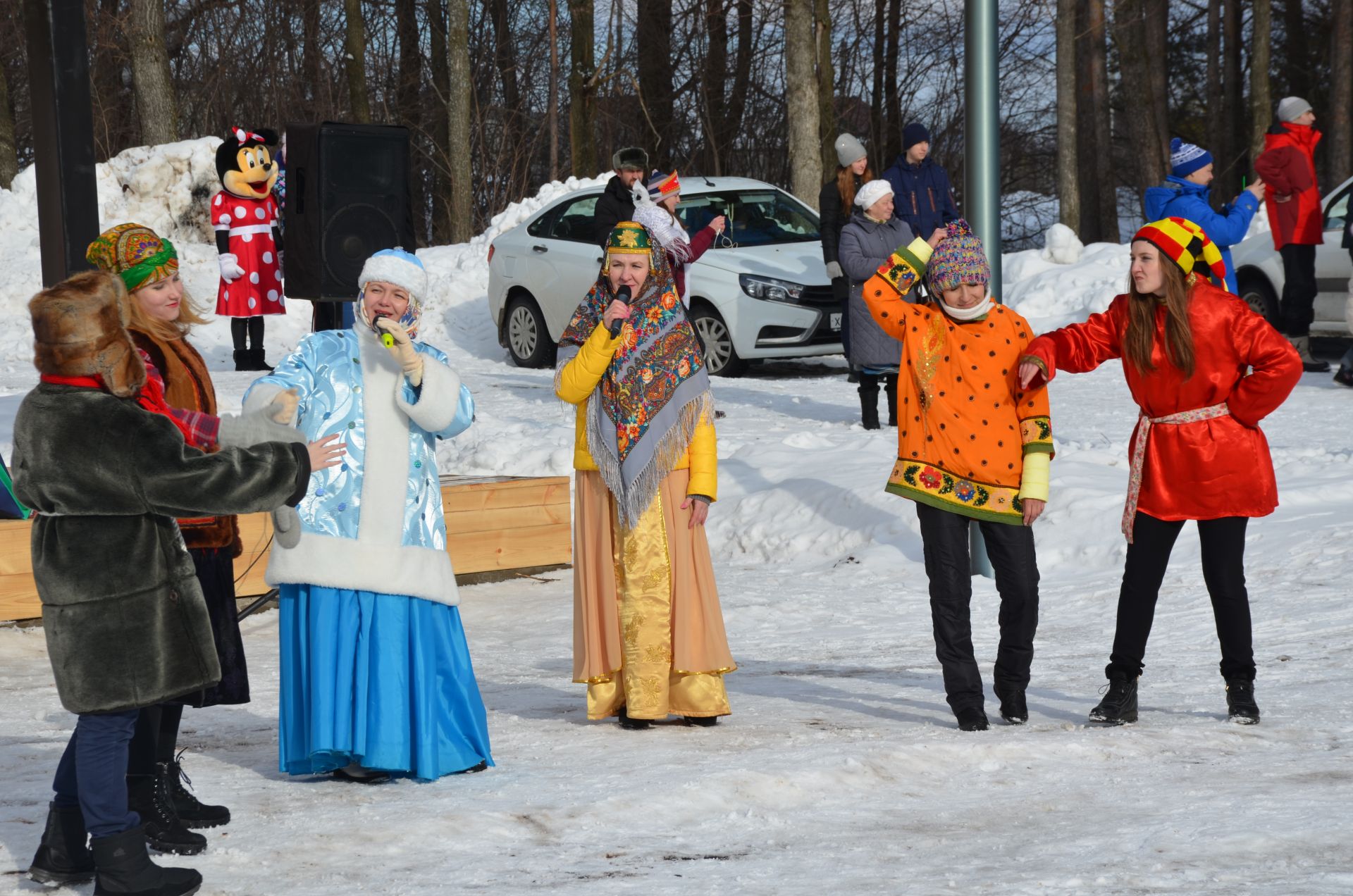 Погода в агрызе на 3 дня. Масленица в Елабуге 2022. Масленица. Костюм зимы на Масленицу. Забавы на Масленицу.