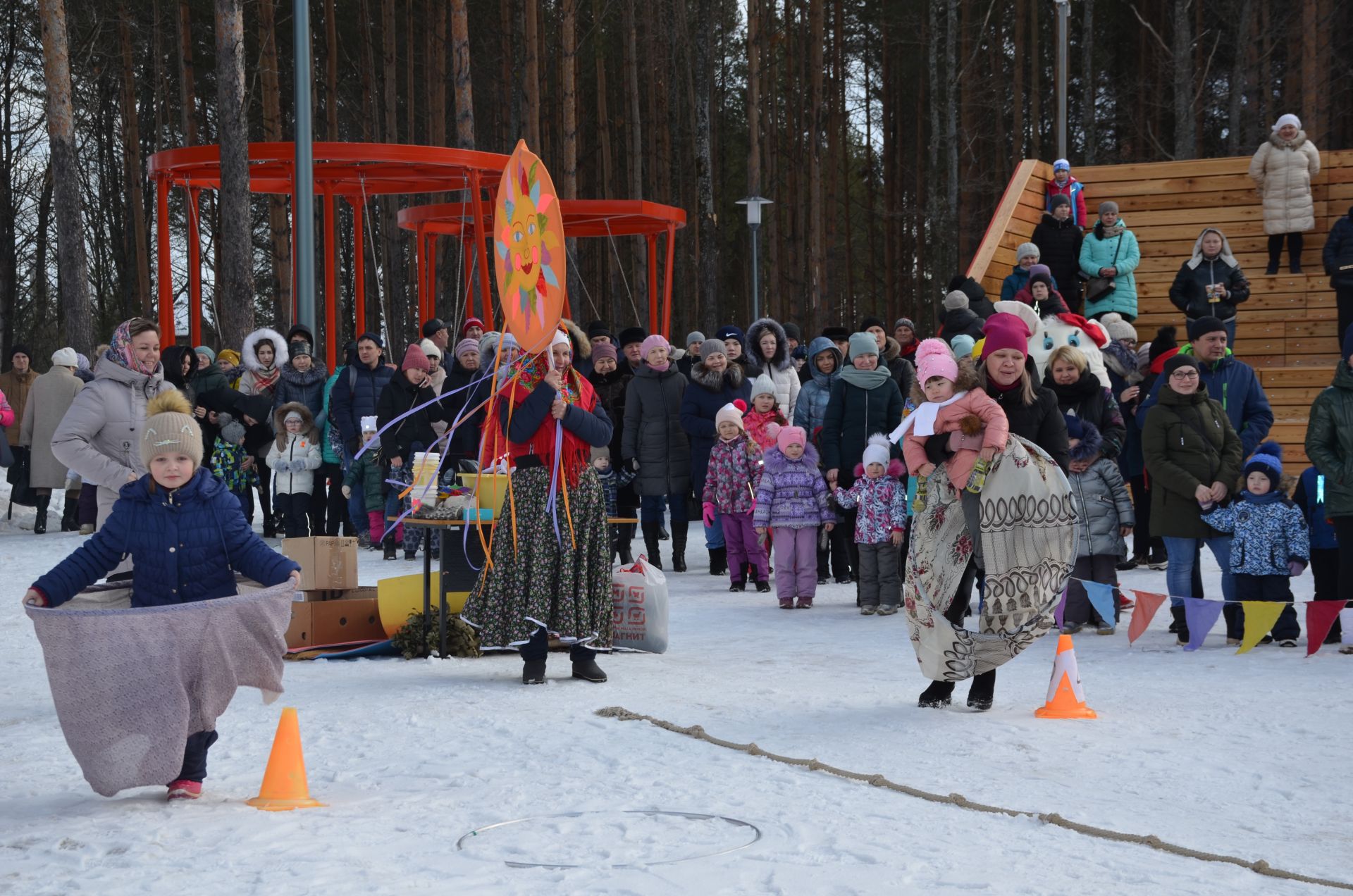 Әгерҗедә Май чабу бәйрәмендә олысы-кечесе күңел ачты