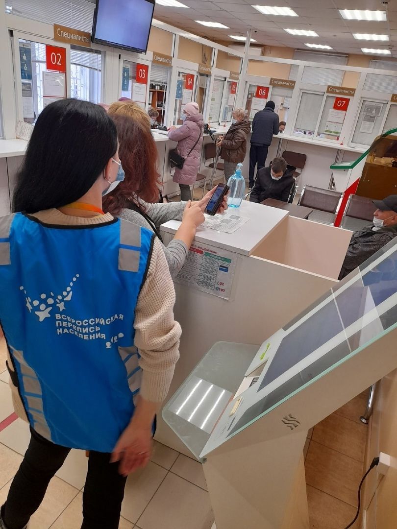 Волонтеры помогают агрызцам пройти перепись