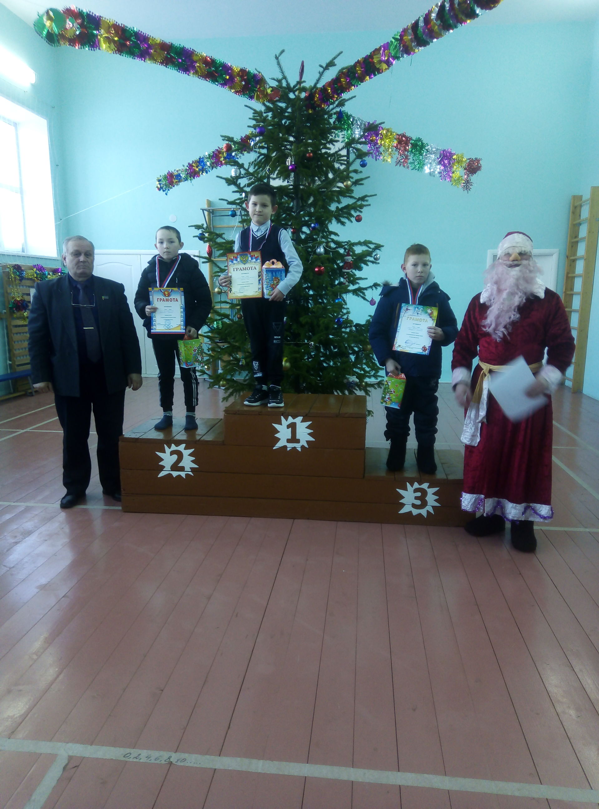 В Агрызском районе прошли лыжные гонки на призы Деда Мороза