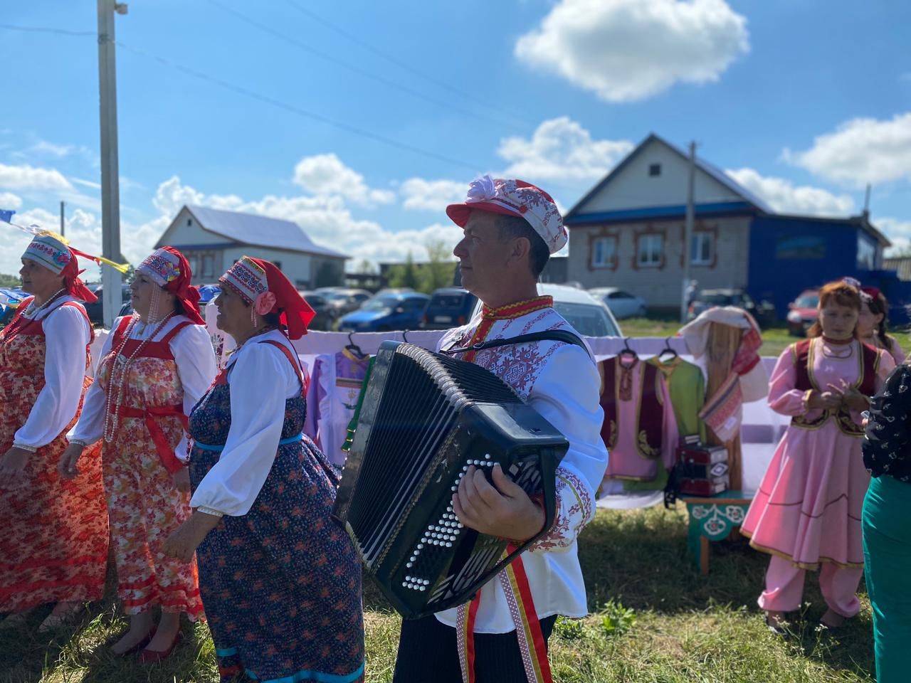 Варкләд-Бодья авылында республикакүләм Гырон Быдтон бәйрәме уза 