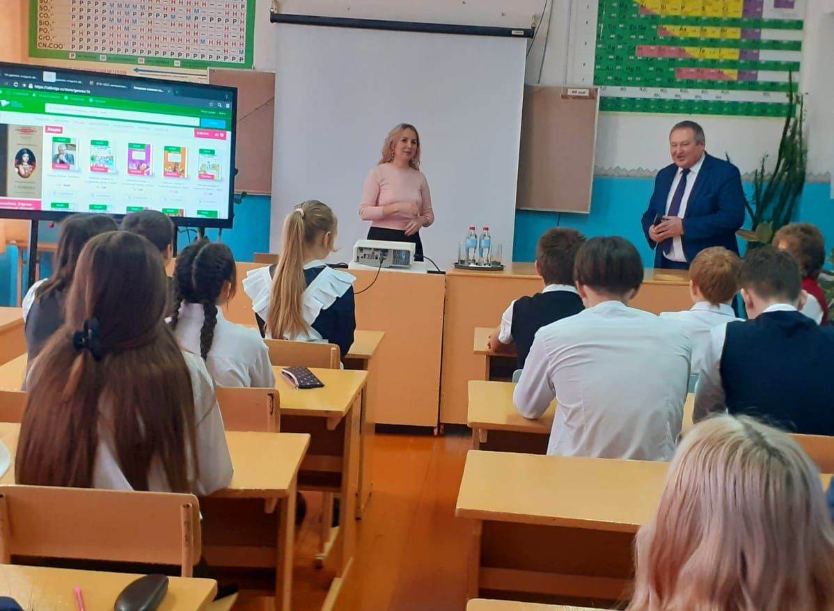 В Кадыбашской школе с успехом прошел Урок Цифры с участием Эльвиры Ахметовой