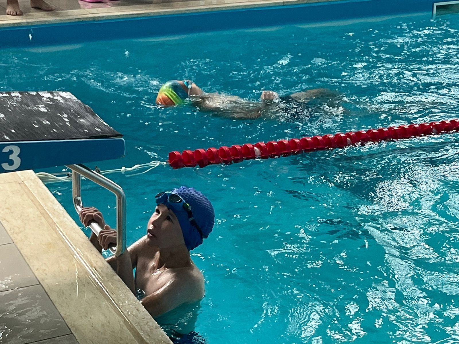 В Агрызе проходят соревнования к 100-летию спортивного плавания в РТ