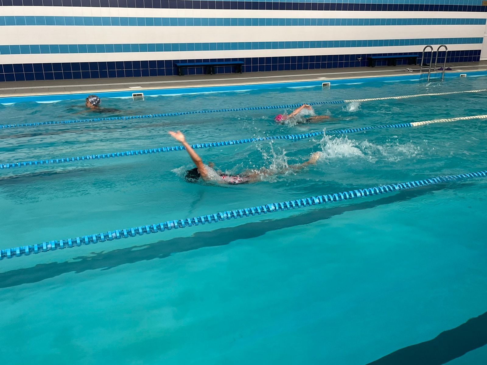 В Агрызе проходят соревнования к 100-летию спортивного плавания в РТ