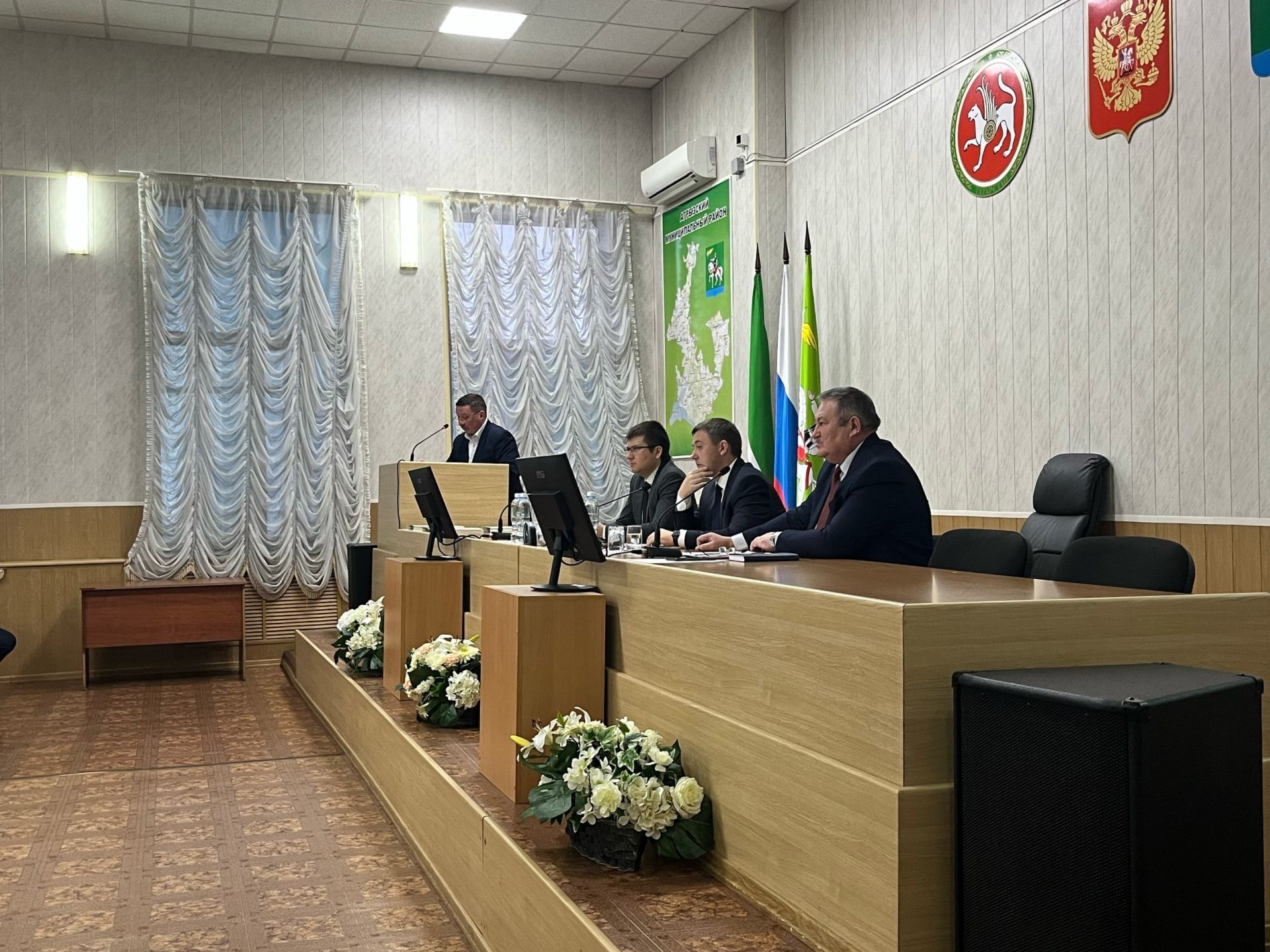 «Деловые вторники» с участием депутатов станут еженедельными в Агрызе