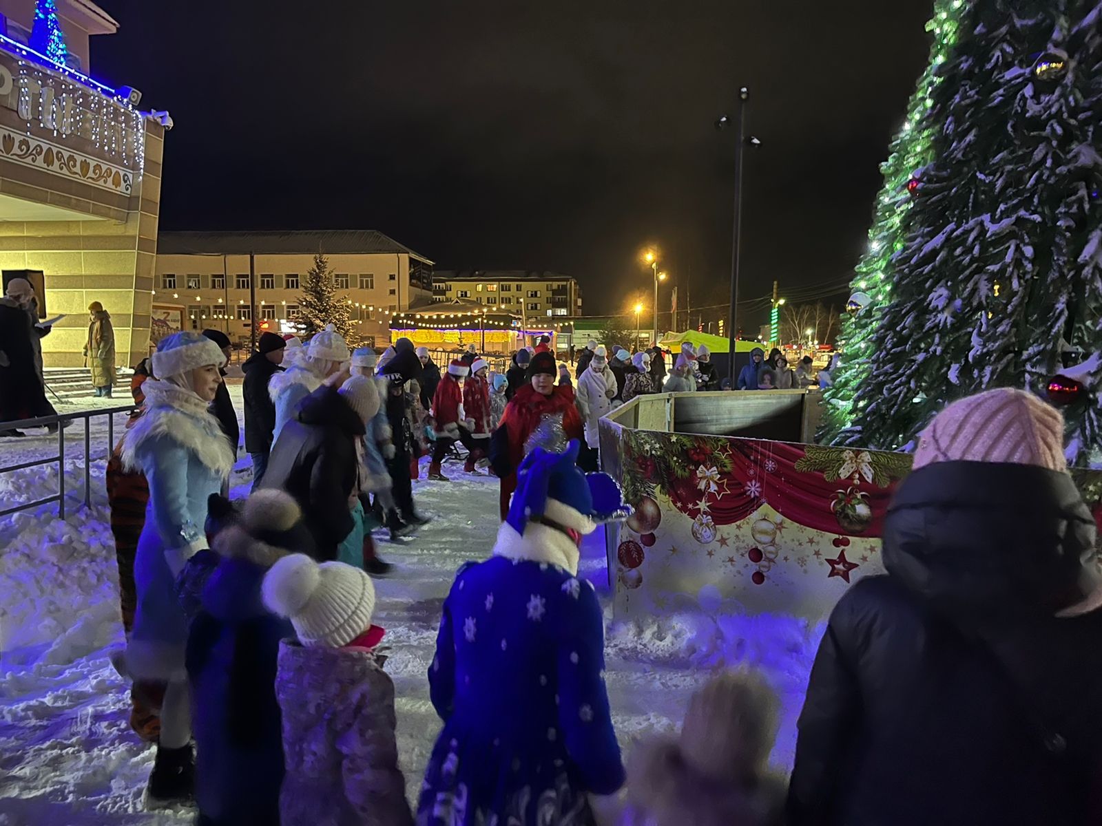 В Агрызе прошло новогоднее представление для детей