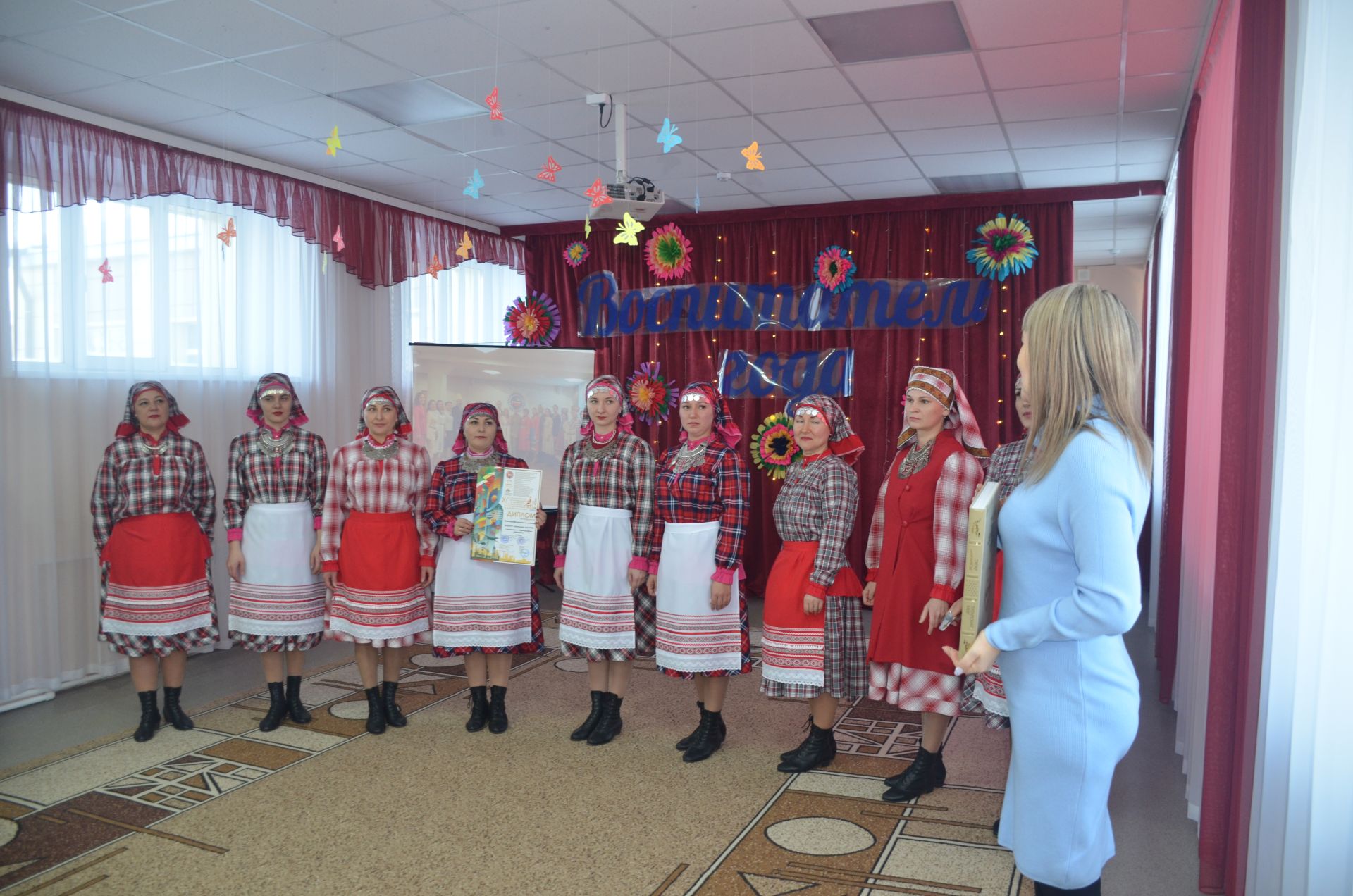 “Ел тәрбиячесе“ район бәйгесе җиңүчесе билгеле (ФОТО)