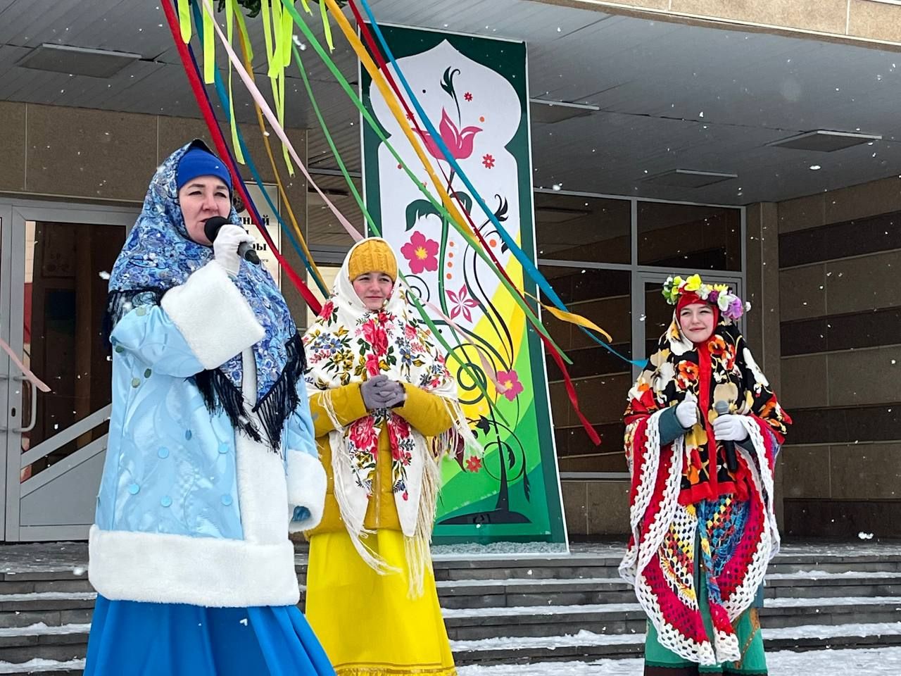 В Агрызе состоялись Масленичные гуляния