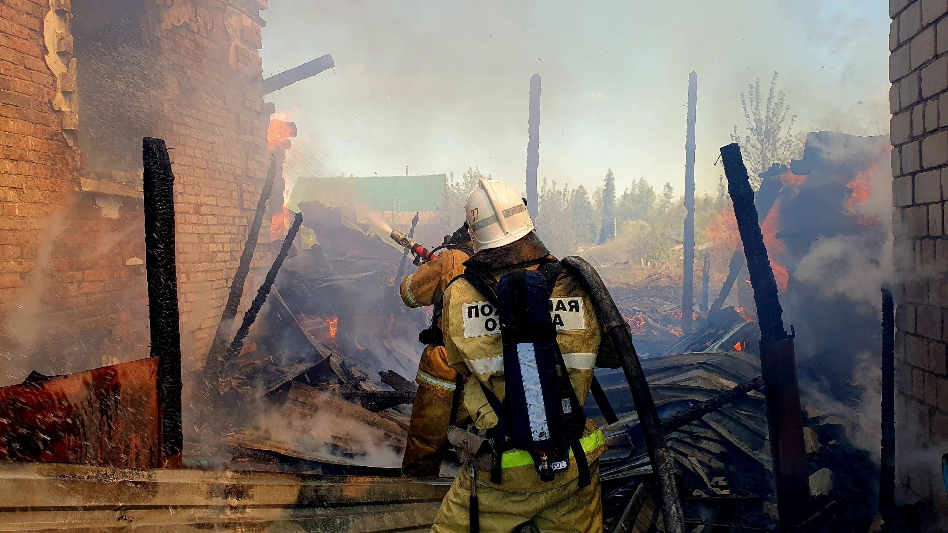 Крупный пожар произошел недалеко от Агрыза (ФОТО)